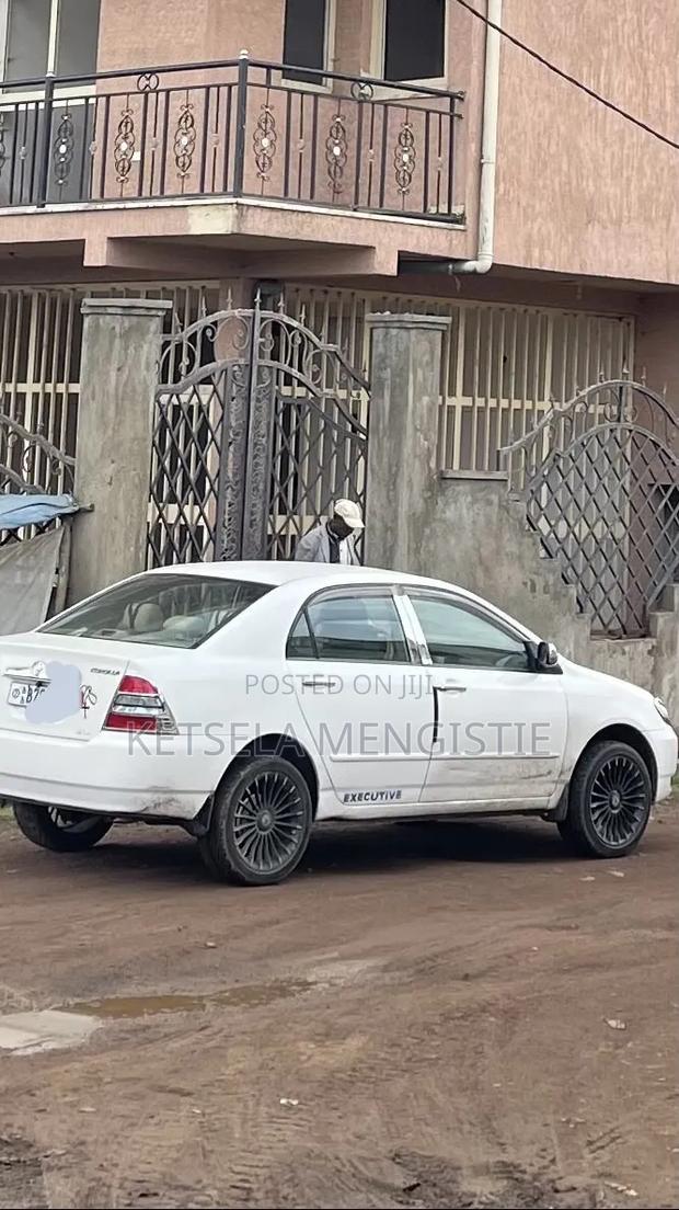 Toyota Corolla 2003 White