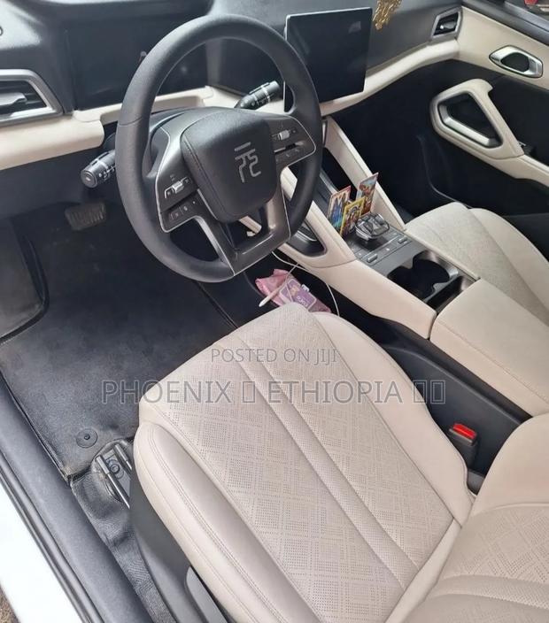 BYD Yuan Up 2024 Beige
