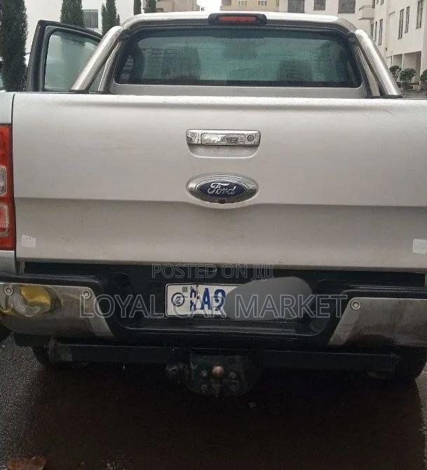 Ford Ranger Wildtrak 2012 Gray
