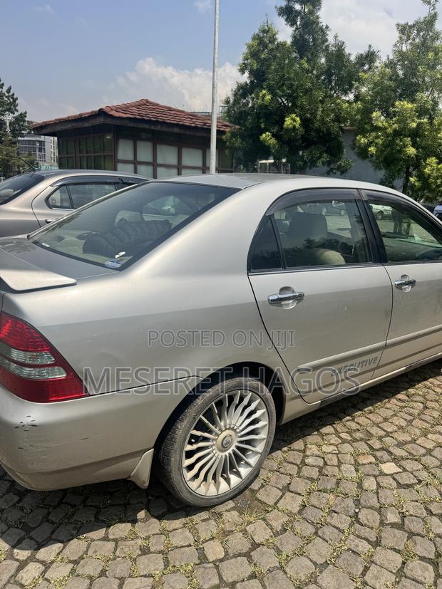 Toyota Corolla Sedan 2003 Gold