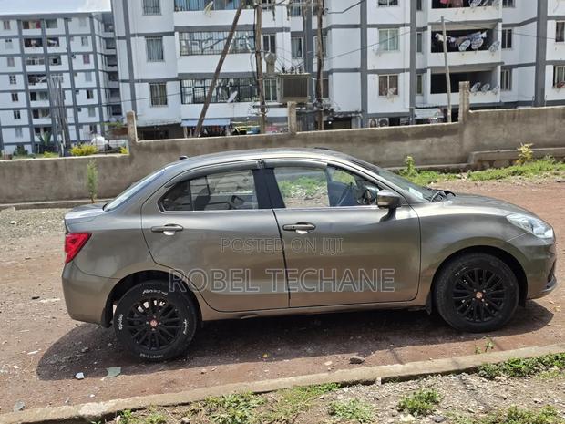 Suzuki Dzire 2022 Gray