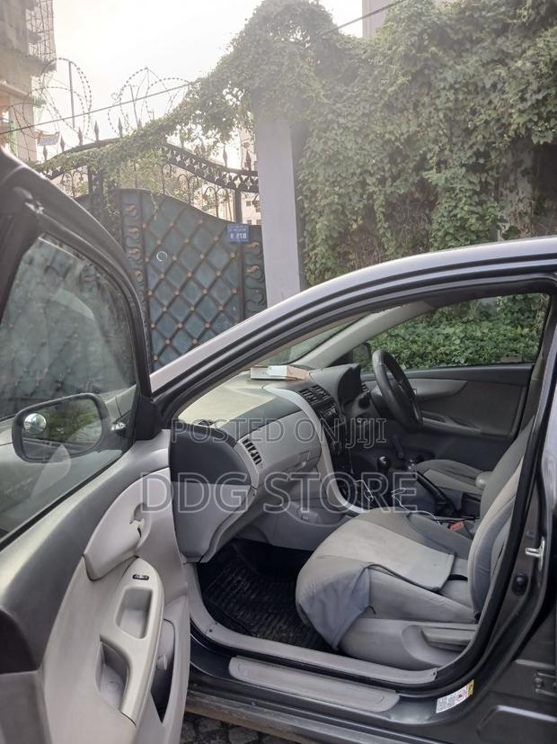 Toyota Platz 2002 White