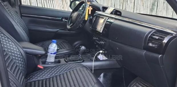 Toyota Hilux Revo Double Cab Deisel 2.8 AWD 2020 Silver