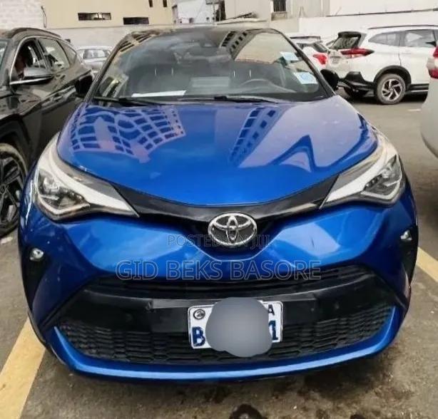 Toyota C-HR 2021 Blue