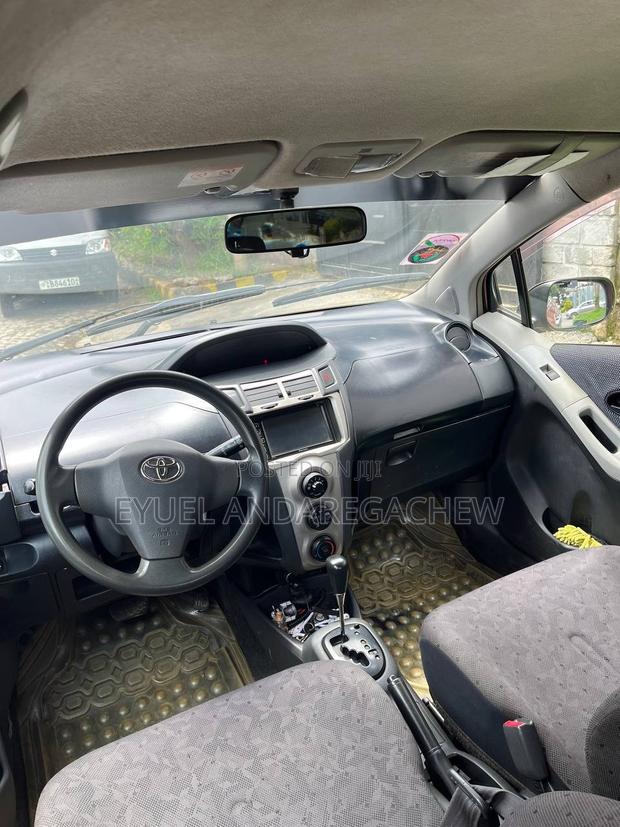 Toyota Yaris 2008 Orange