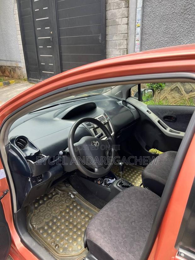 Toyota Yaris 2008 Orange