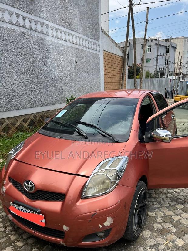 Toyota Yaris 2008 Orange
