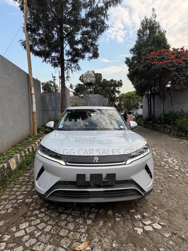 BYD Yuan Up 2025 Beige