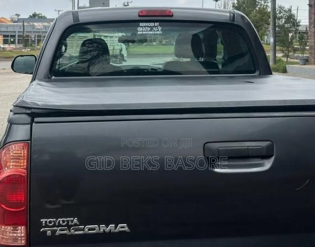 Toyota Tacoma 2014 Gray