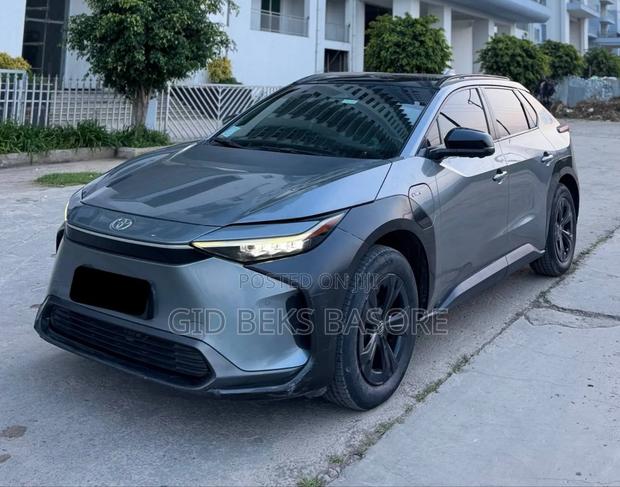 Toyota bZ4X 2024 Gray