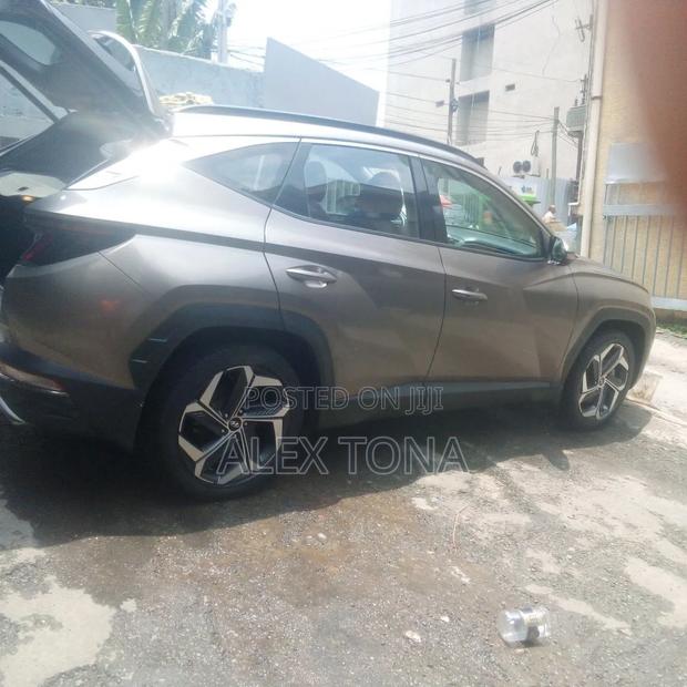 Hyundai Tucson Hybrid 2023 Gray