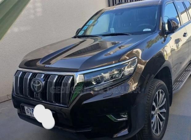 Toyota Land Cruiser Prado 2018 Brown