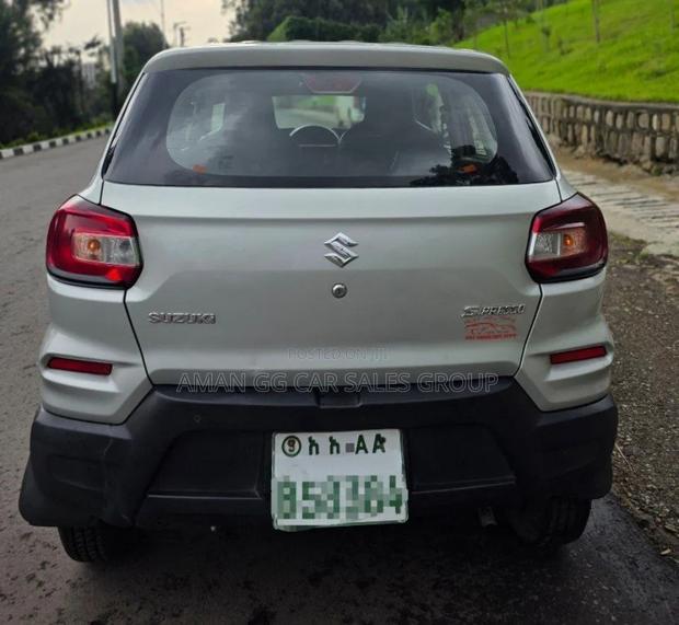 Suzuki S-Presso 2022 Silver