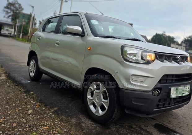 Suzuki S-Presso 2022 Silver