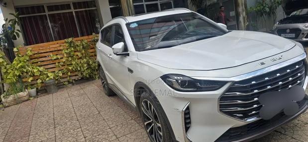 Jetour X70 Plus 2022 White