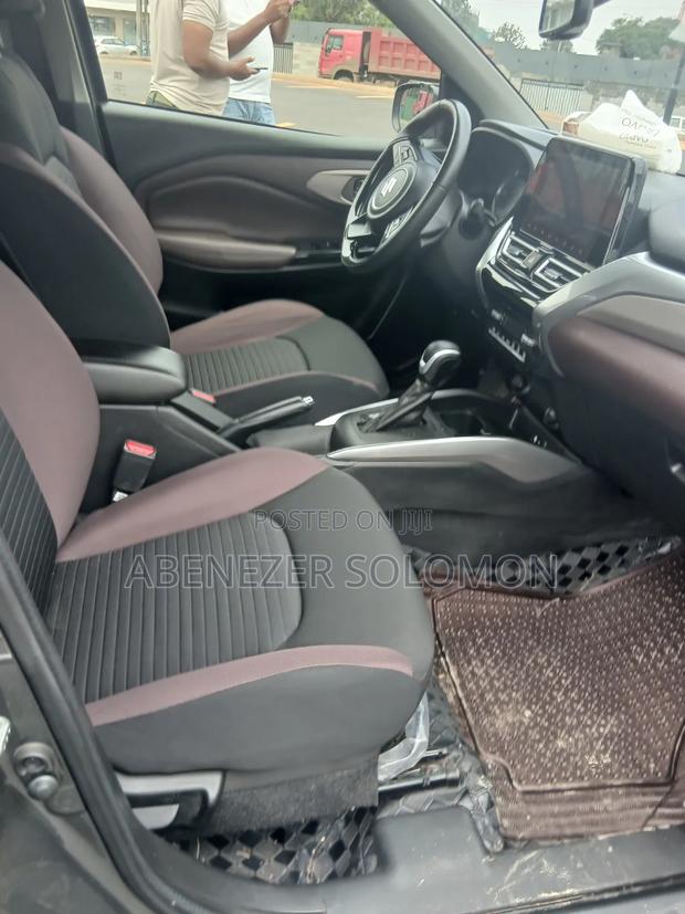 Suzuki Fronx 2025 Gray