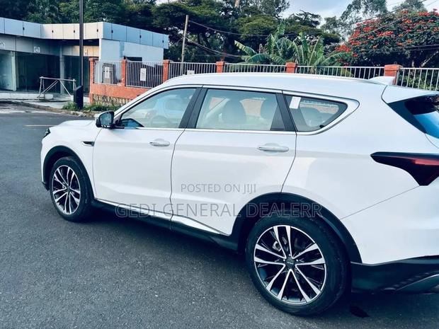 Jetour X70 Plus 2022 White