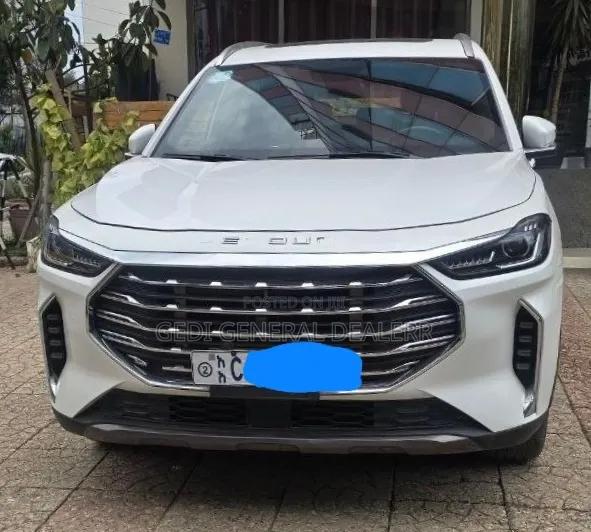 Jetour X70 Plus 2022 White