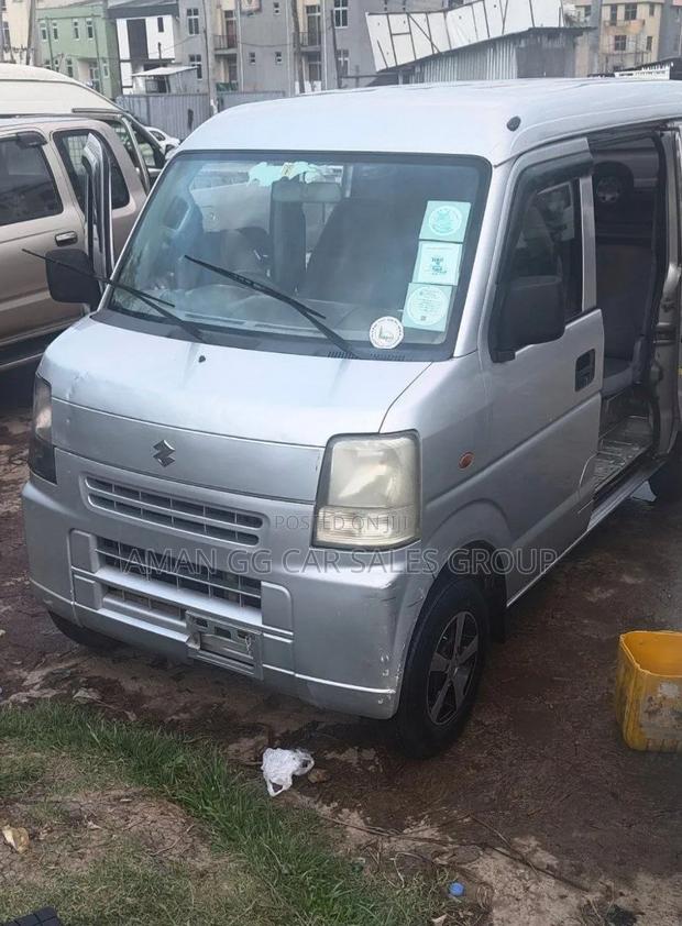 Suzuki Eeco 2012 Silver