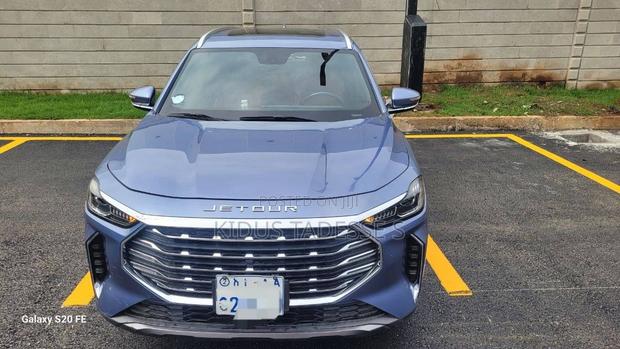 Jetour X70 Plus 1.5 6-Seater FWD 2022 Blue