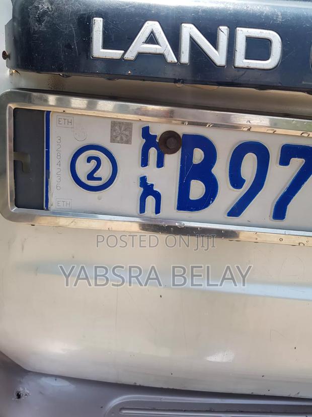 Toyota Land Cruiser 2003 White