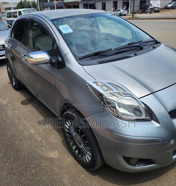 Toyota Yaris 2008 Silver