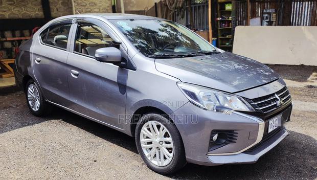Mitsubishi Attrage 2022 Gray
