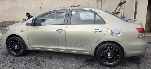 Toyota Yaris 2008 Purple