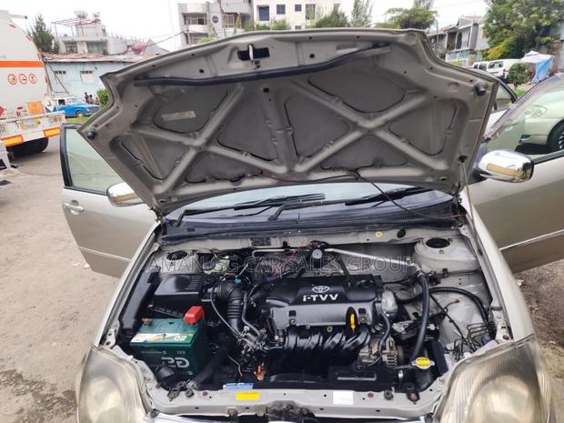 Toyota Corolla 2003 Gray