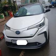 Toyota C-HR 2023 White for sale
