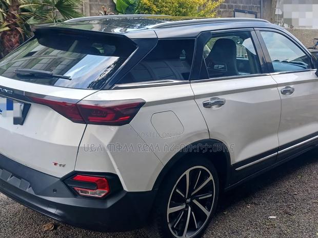 Bestune T77 1.2 FWD 2021 White