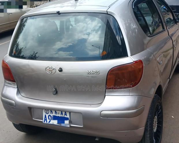 Toyota Vitz 2004 Purple