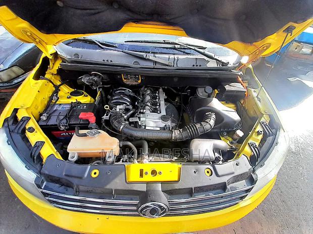 Toyota Avanza 2020 Yellow