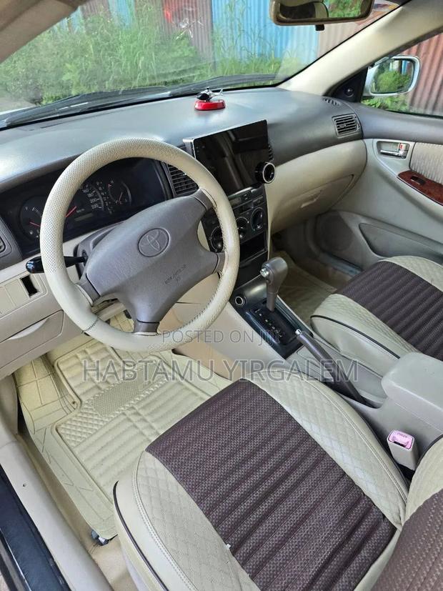Toyota Corolla 2005 White