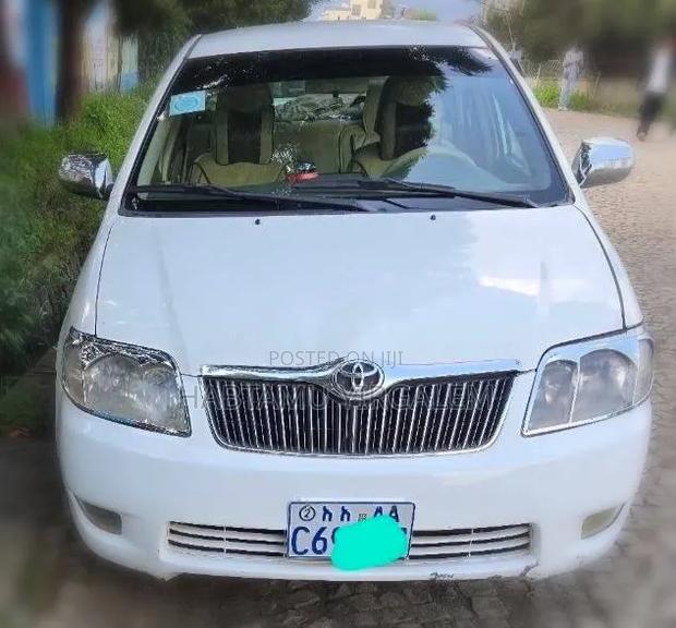 Toyota Corolla 2005 White