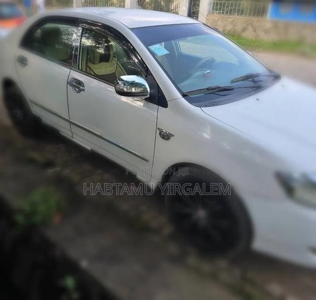Toyota Corolla 2005 White
