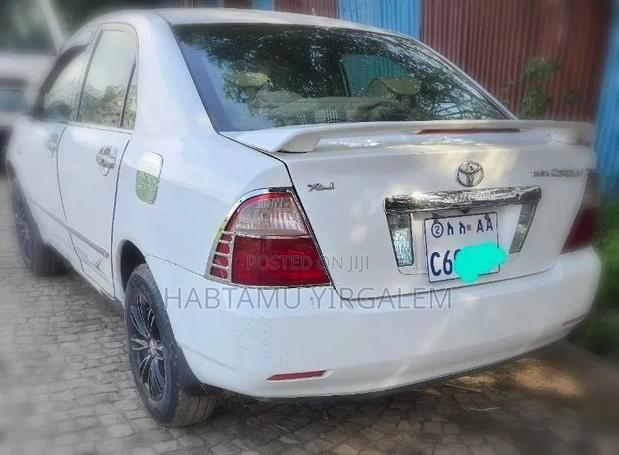 Toyota Corolla 2005 White