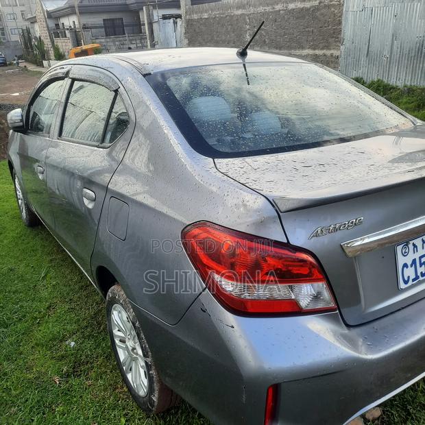 Mitsubishi Attrage 2022 Gray