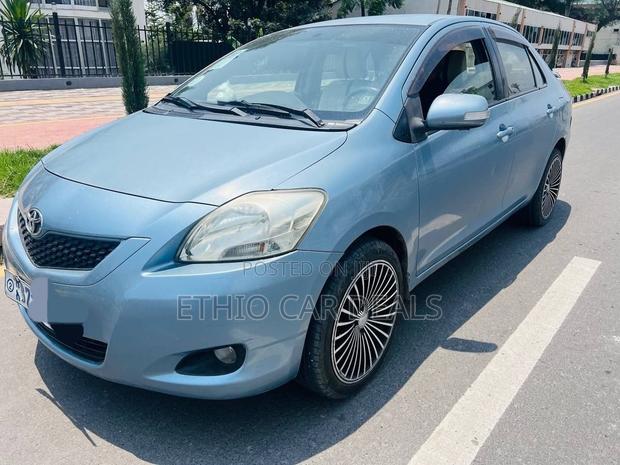 Toyota Yaris 2010 Blue