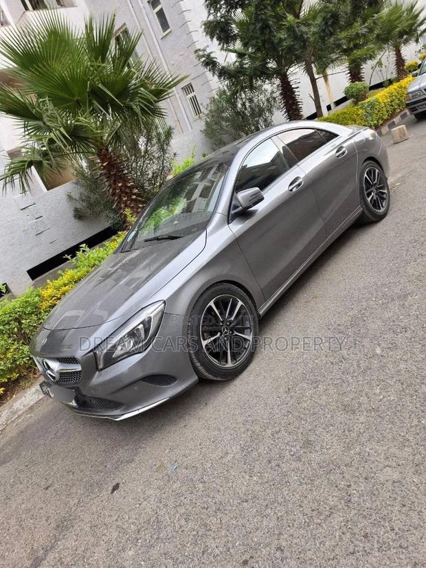 Mercedes-Benz CLA-Class CLA 250 4MATIC Sedan 2018 Gray