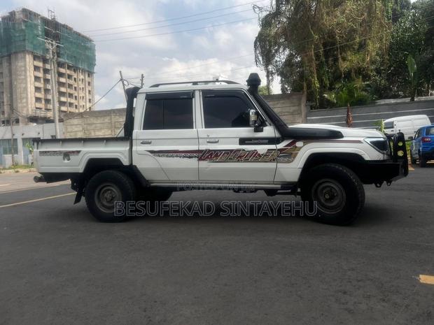 Toyota Land Cruiser 79 Series 2020 White