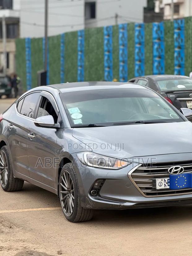 Hyundai Avante 2016 Silver