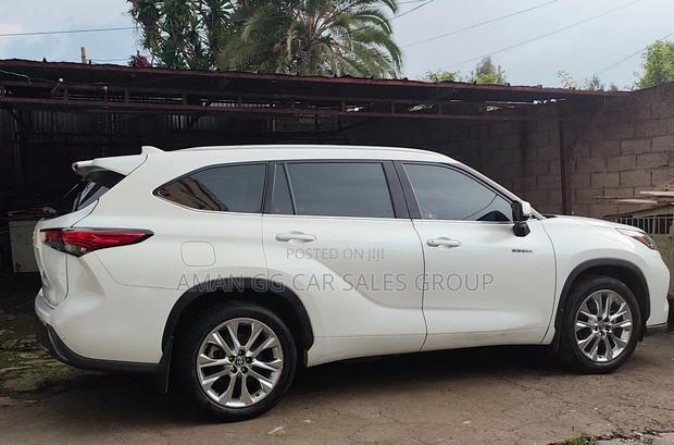 Toyota Highlander 2023 White