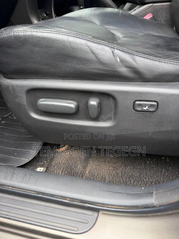 Toyota RAV4 2011