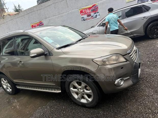 Toyota RAV4 2011