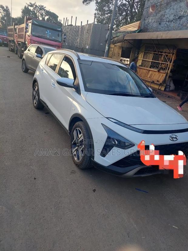 Hyundai Bayon 2022 White