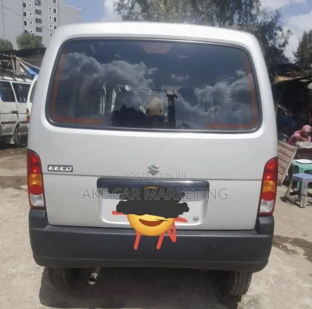 Suzuki Eeco 2025 Silver