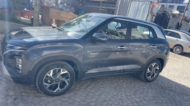 Hyundai Creta 2024 Maroon