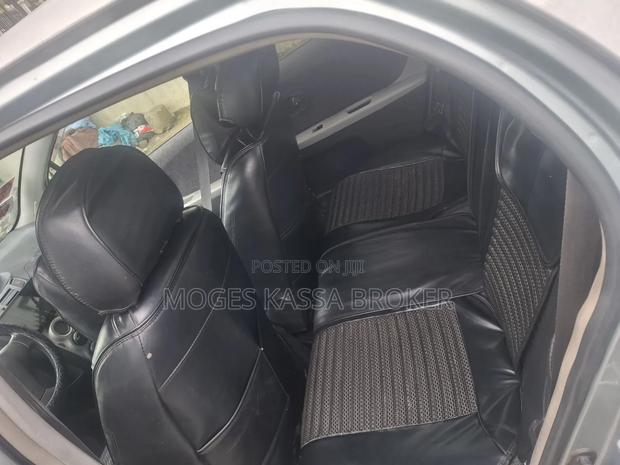 Toyota Yaris 2008 Gray