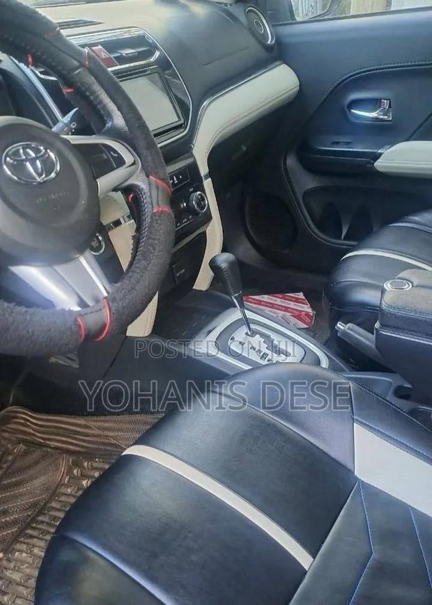 Toyota Rush 2021